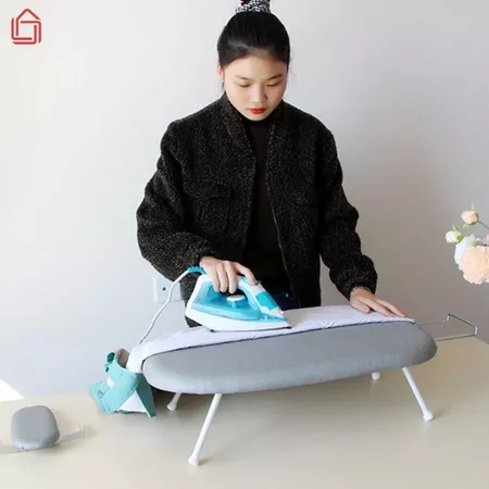 Bàn Ủi Quần Áo Gấp Gọn Chống Bỏng, Thiết Kế An Toàn Cho Gia Đình